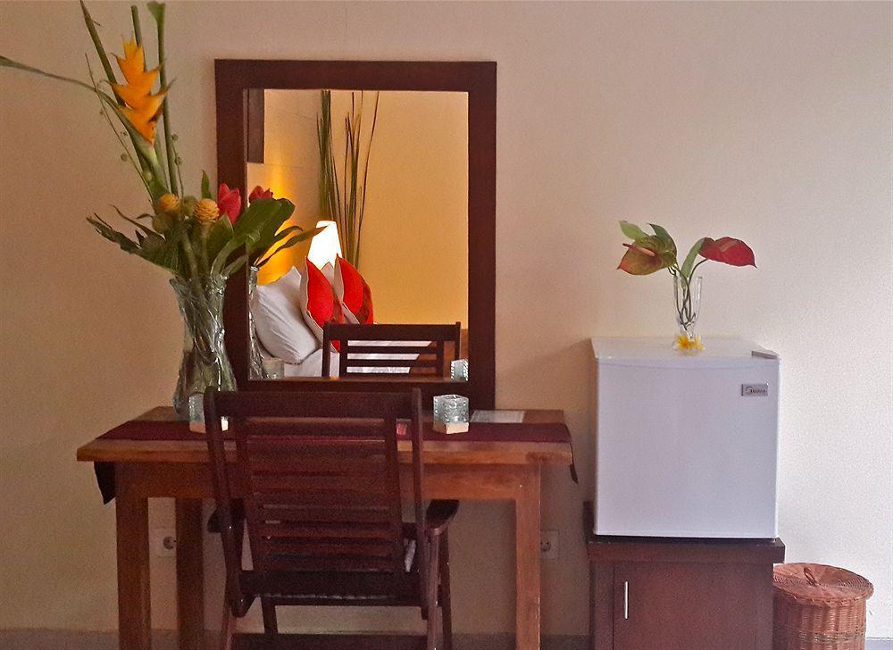 The Vie Villa Legian Extérieur photo